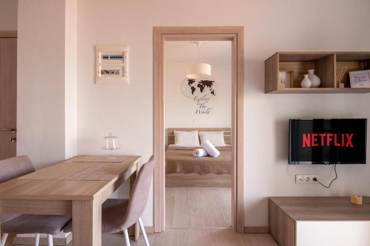 Minimalist Apartments W/ View Thessaloniki Exterior photo
