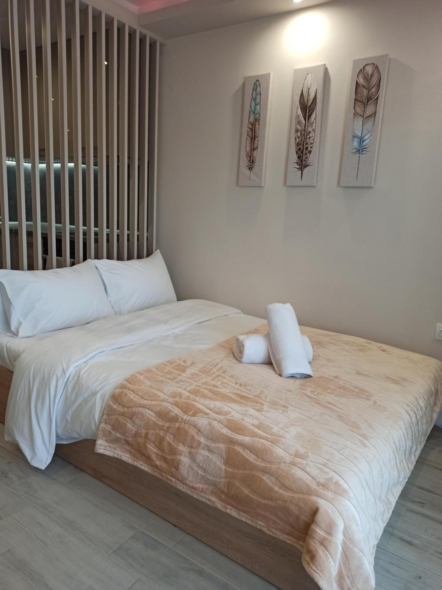 Minimalist Apartments W/ View Thessaloniki Exterior photo