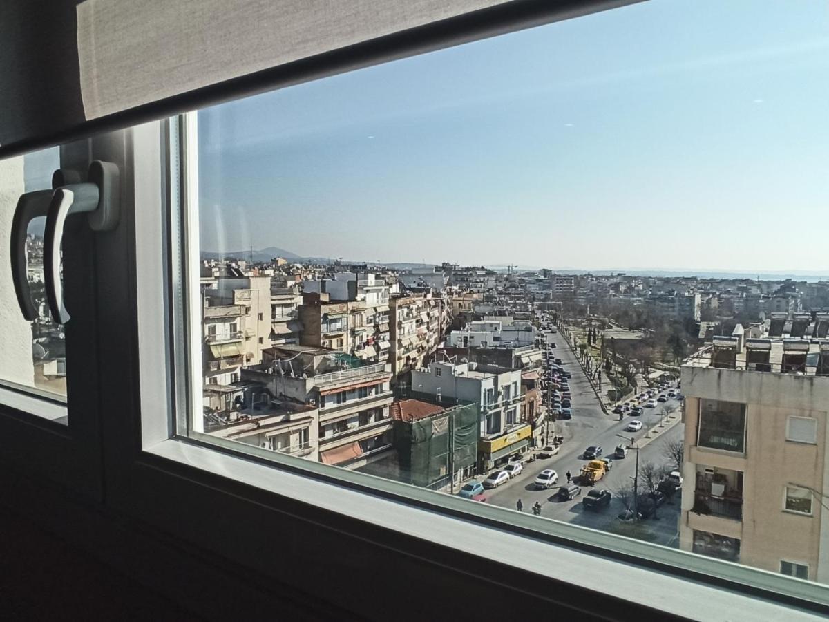 Minimalist Apartments W/ View Thessaloniki Exterior photo