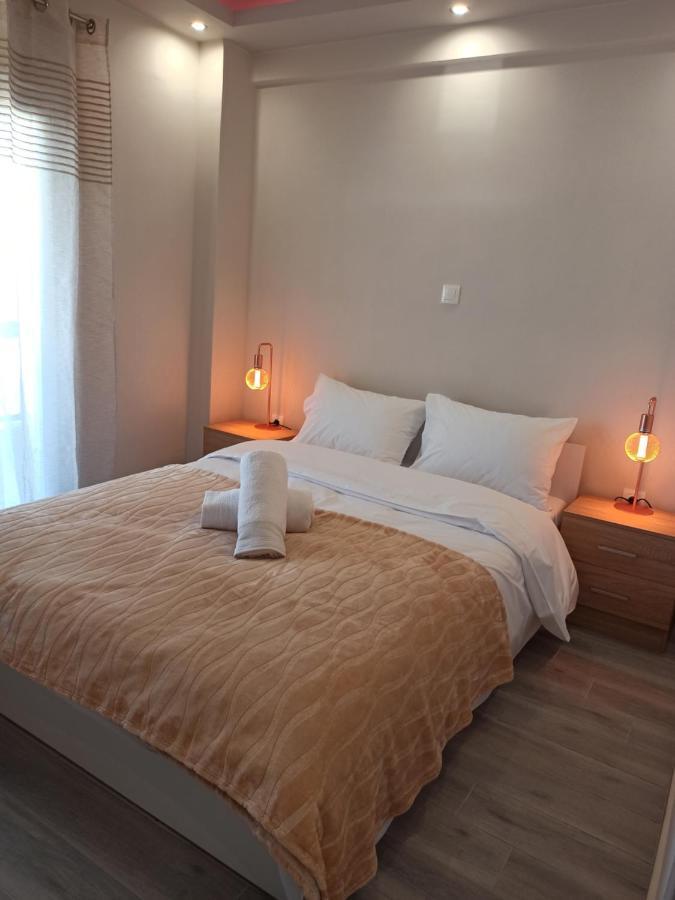 Minimalist Apartments W/ View Thessaloniki Exterior photo