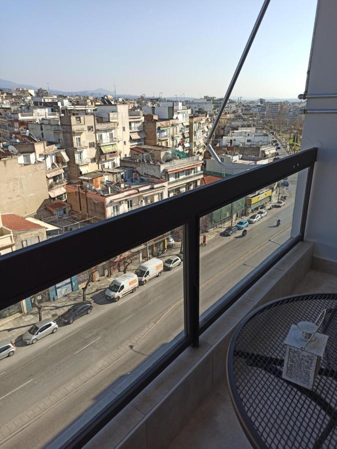 Minimalist Apartments W/ View Thessaloniki Exterior photo