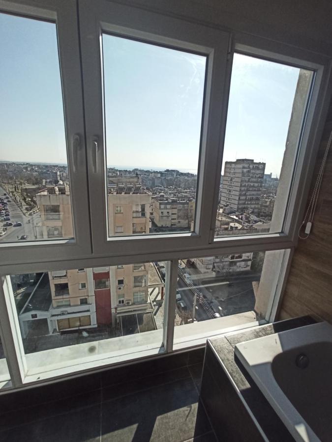 Minimalist Apartments W/ View Thessaloniki Exterior photo