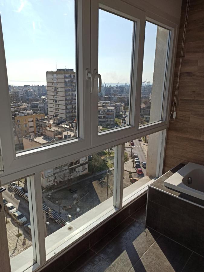 Minimalist Apartments W/ View Thessaloniki Exterior photo