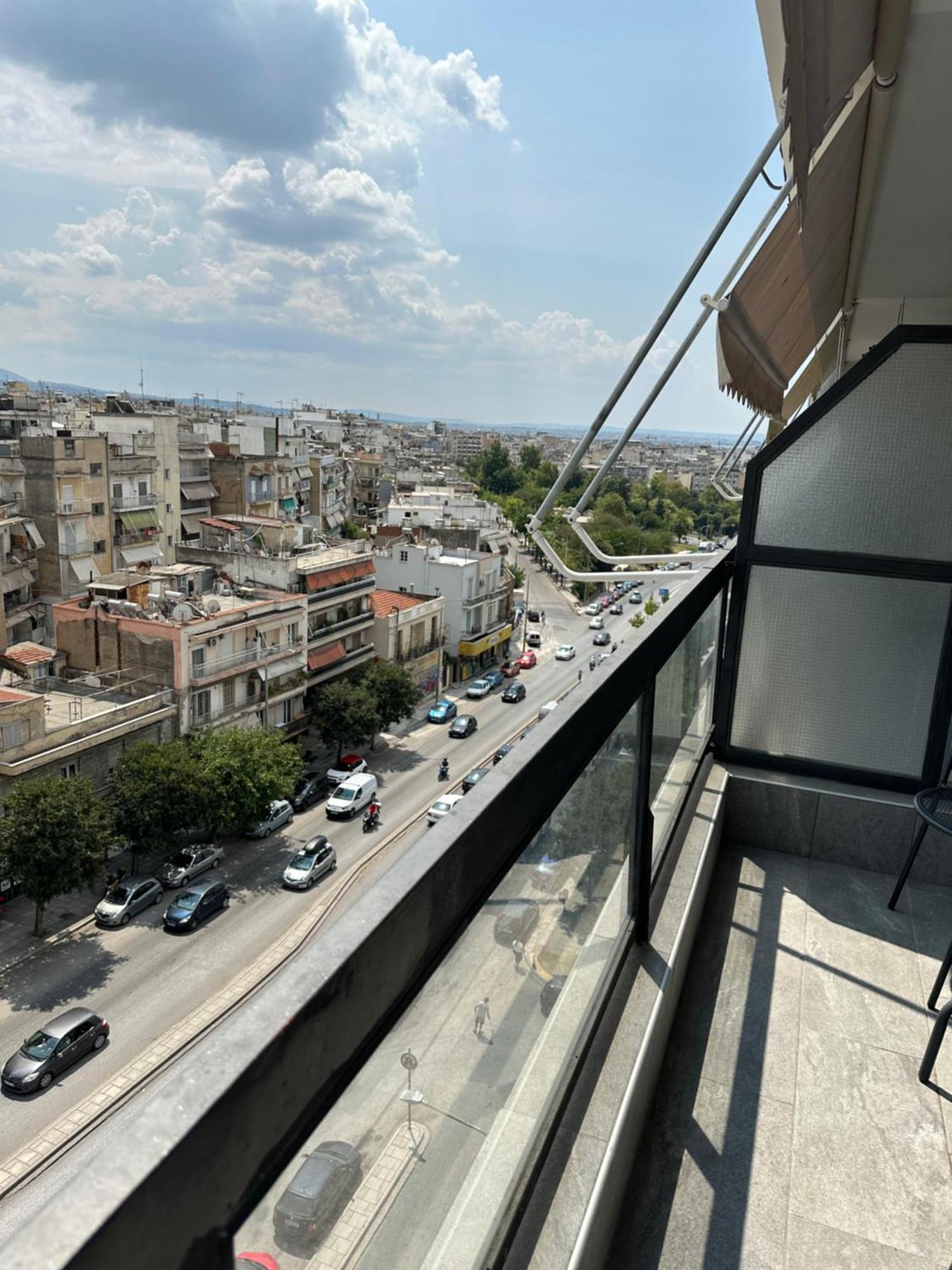 Minimalist Apartments W/ View Thessaloniki Exterior photo