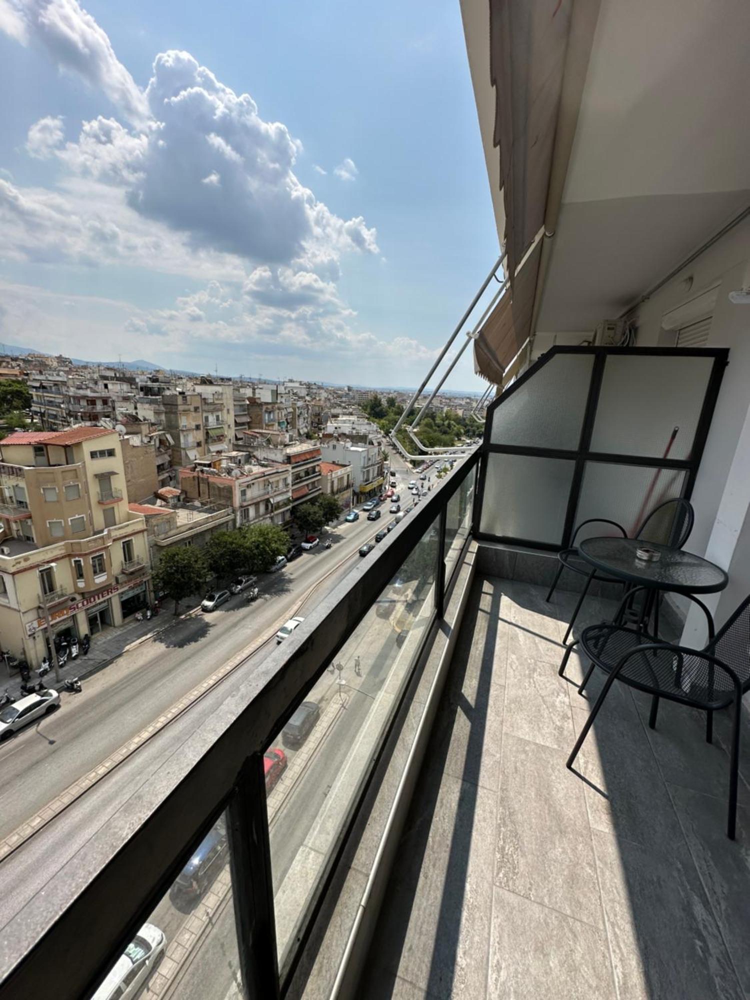 Minimalist Apartments W/ View Thessaloniki Exterior photo